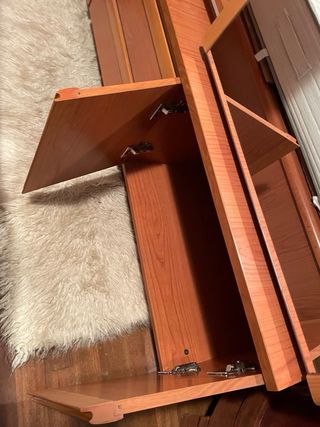 Armario madera maciza con espejo