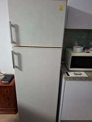 Frigorífico Daewoo blanco