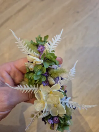 Tocado flores preservadas