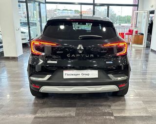 Renault Captur E-TECH PLUG-IN
