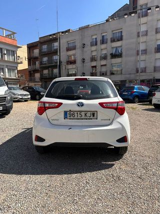 Toyota Yaris 1.5 Hybrid Active