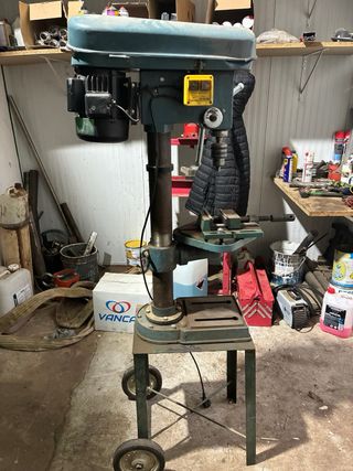 Taladro de columna BELFLEX