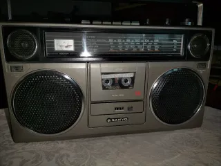 Radio Cassette Boombox Sanyo M9930L