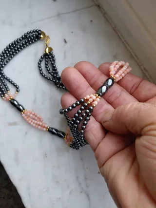 Collana corallo rosa ed ematite