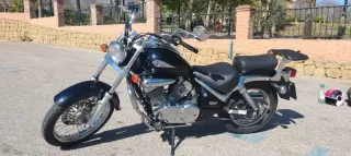 Suzuki Intruder 250cc ¡SOLO 500 KILÓMETROS!