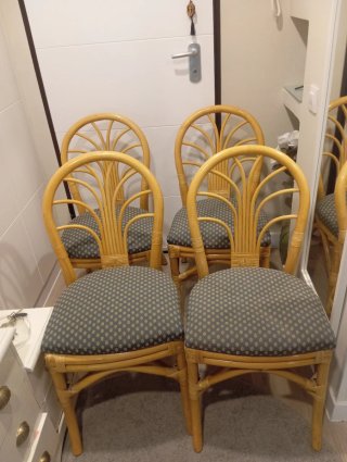 Conjunto de 6 sillas de ratán y madera