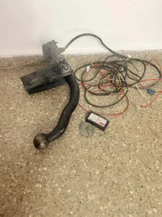 Bola de remolque con cableado y numeración