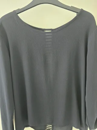 Blusa negra vintage con pasamanería