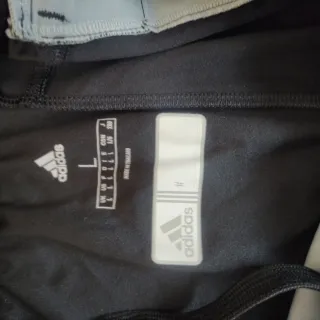 Pantalón corto Adidas negro y rojo