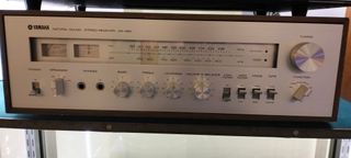 Amplificador Yamaha CR450 Marrón/Plata