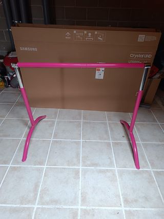 Barra de danza y gimnasia rosa