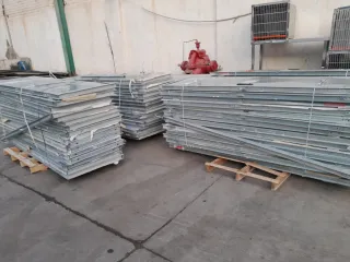 Puertas trastero galvanizadas 0,70 x 2,08,