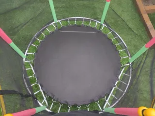 Cama elástica de 140cm