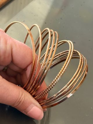 Bracciali sottili dorati vintage