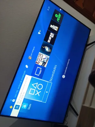 Consola PS4 Negra 500 gb + 3 Mandos 1 original.