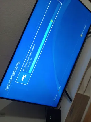 Consola PS4 Negra 500 gb + 3 Mandos 1 original.