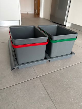 Set di 2 bidoni della spazzatura da 12L ciascuno