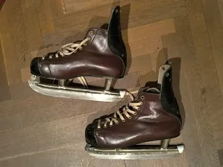 Patines de hielo de cuero