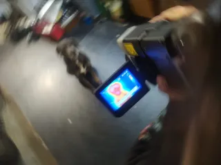 Cámara Termográfica NEC Avio InfReC R300