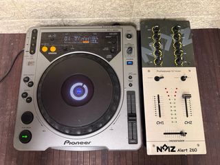Pioneer CDJ-800 + Mixer Noiz Alert 260