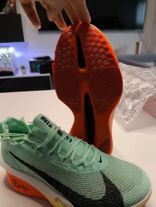 Nike Alphafly Talla 42 Verde Naranja