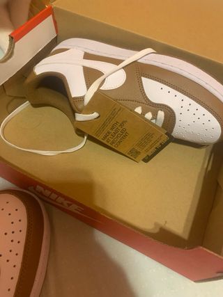 Scarpe Nike court vision Marroni e Bianche