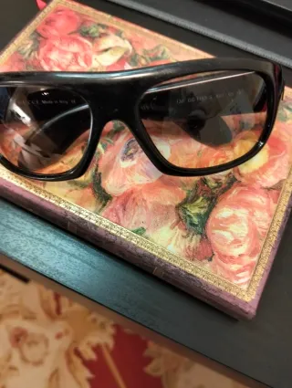 Occhiali da sole Gucci vintage neri
