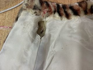 Abrigo Nancy en las Carreras modelo corto