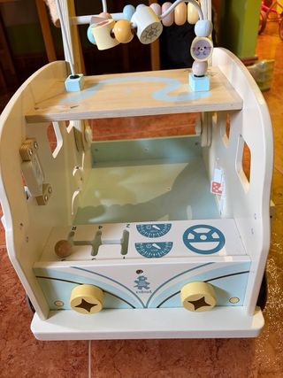 Andador bebé madera actividades