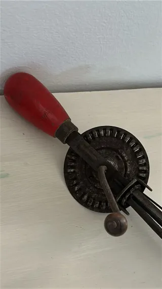 Frusta Manual Vintage Legno Rosso