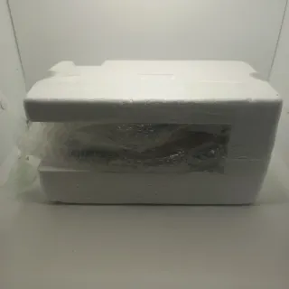 Toyota Land Cruiser LC80 1:24.Nuova,con luci,suoni