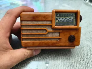 Mini radios vintage