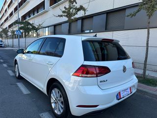 Volkswagen Golf Advance 1.0 TSI