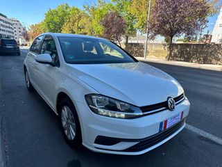 Volkswagen Golf Advance 1.0 TSI
