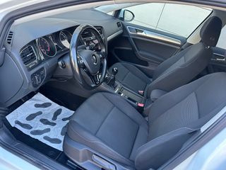 Volkswagen Golf Advance 1.0 TSI