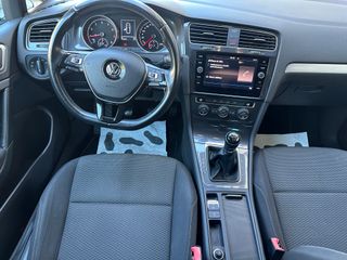 Volkswagen Golf Advance 1.0 TSI