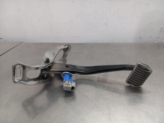 PEDAL EMBRAGUE JAGUAR XF 204DTD GX732450AD