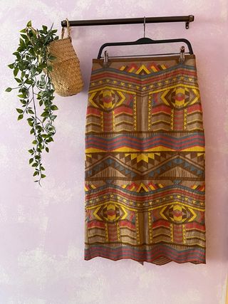 Falda midi Zara étnica bordada