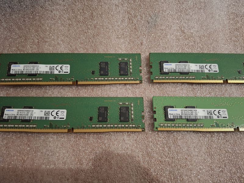 4x 4GB DDR4 2400 Samsung RAM