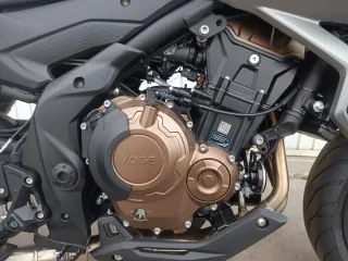 Voge 625R Negra/Gris