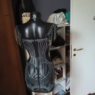 Abito gioiello nero e argento