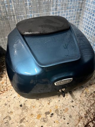 Baúl Piaggio con respaldo