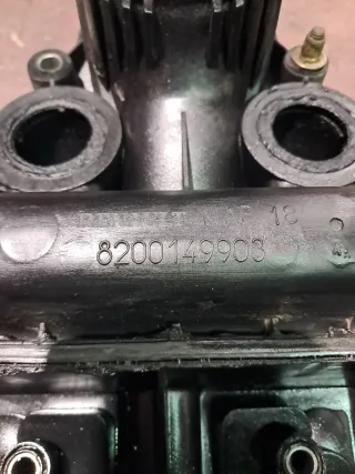 Colector de admisión Renault Master Movano 2.2 2.5