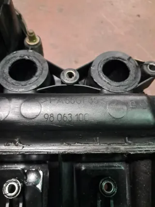 Colector de admisión Renault Master Movano 2.2 2.5