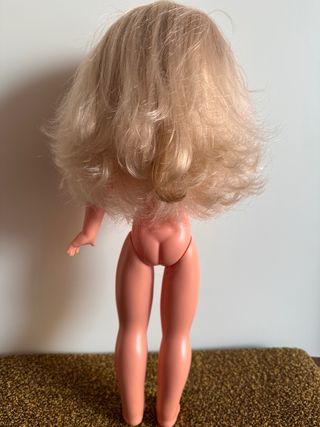 Muñeca Nancy Rubia
