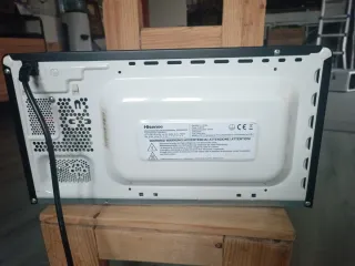 Microondas Hisense Negro 700W 20L