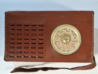 Radiola Transistor Seven Radio