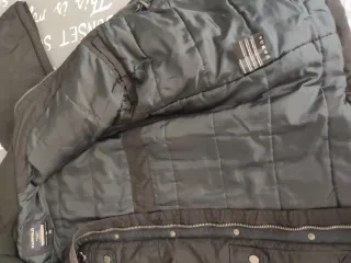 Chaqueta de hombre negra