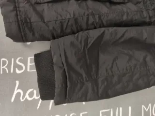 Chaqueta de hombre negra