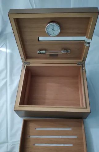 Humidor in pelle per sigari Cuero Natuzzi Italia